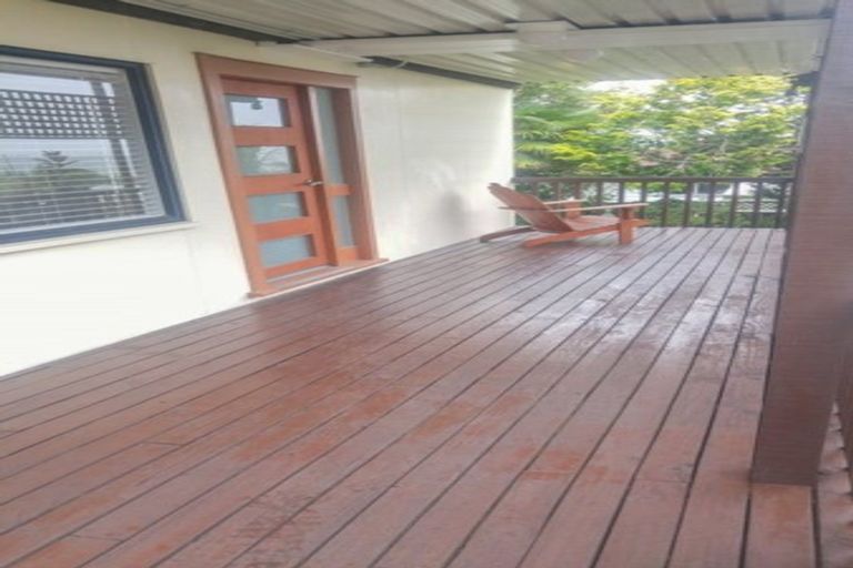 Photo of property in 164 Sunset Road, Unsworth Heights, Auckland, 0632