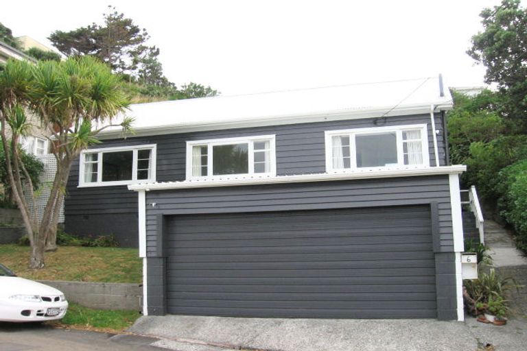 Photo of property in 6 Oku Street, Island Bay, Wellington, 6023