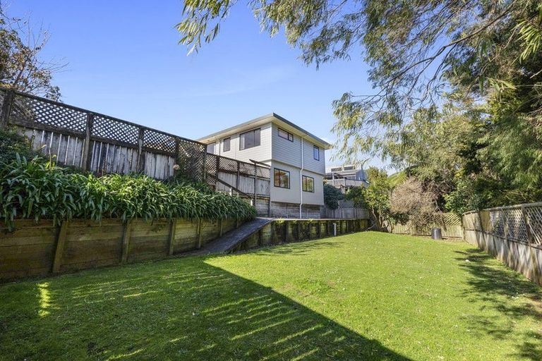 Property details for 7 Larsen Place, Merrilands, New Plymouth, 4312