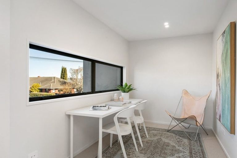 Photo of property in 37 Office Road, Merivale, Christchurch, 8014