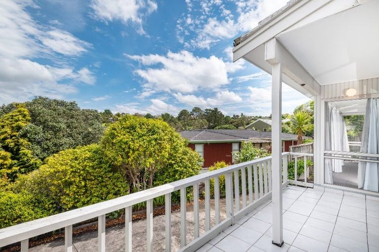 Photo of property in 2/98 Mountbatten Avenue, Hillcrest, Auckland, 0627