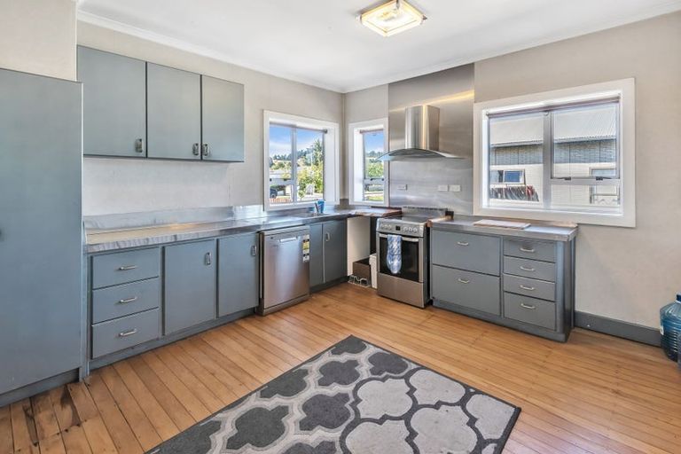 Photo of property in 3 Waverley Street, East Gore, Gore, 9710