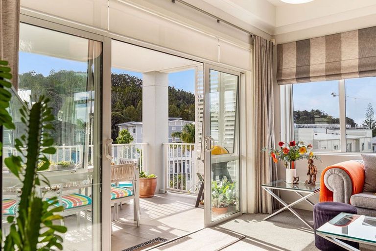 Photo of property in 57 Parkside Drive, Orewa, 0931