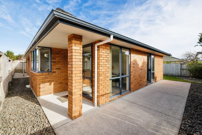 Photo of property in 6 Willscarlet Lane, Hamilton East, Hamilton, 3216