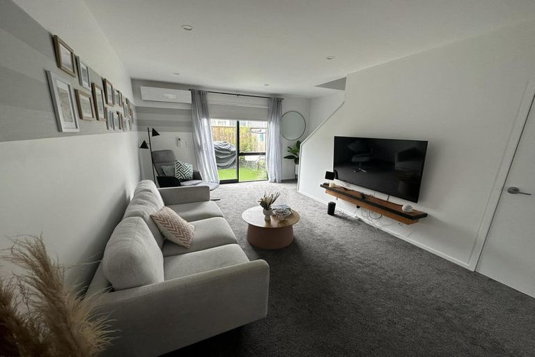 Photo of property in 4/7 Milne Crescent, Taita, Lower Hutt, 5011