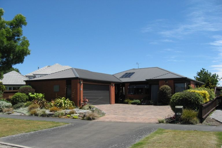 Photo of property in 6 Thoresby Mews, Avonhead, Christchurch, 8042