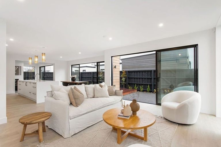 Photo of property in 17b Kirkwood Avenue, Upper Riccarton, Christchurch, 8041