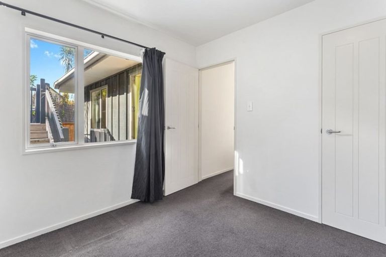 Photo of property in 17a Dudley Road, Lyttelton, 8082