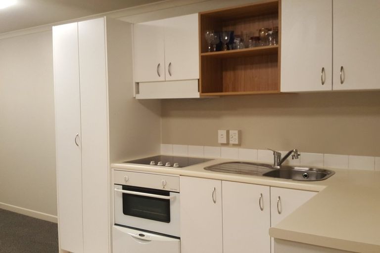 Photo of property in 24/8 Carolina Place, Albany, Auckland, 0632
