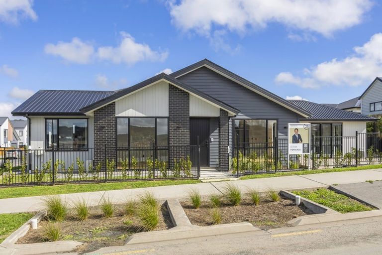 Photo of property in 75 Podgora Avenue, Huapai, Kumeu, 0810