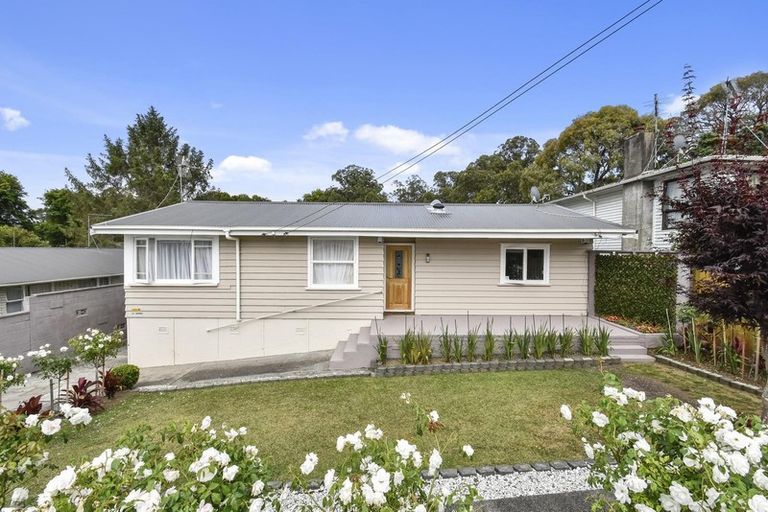 Photo of property in 43 Eddowes Street, Manurewa, Auckland, 2102