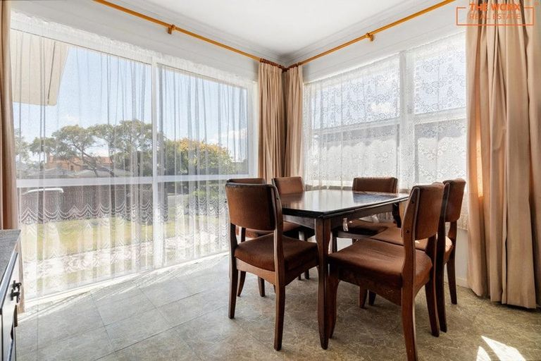 Photo of property in 72 Muir Avenue, Mangere Bridge, Auckland, 2022