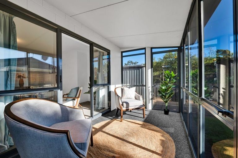 Photo of property in 2/65 Northgate, Strandon, New Plymouth, 4312