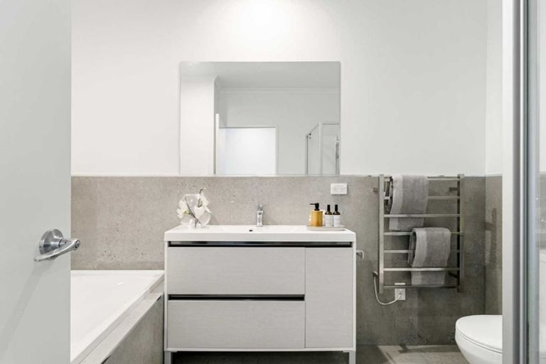 Photo of property in 1 Wallace Road, Hobsonville, Auckland, 0616