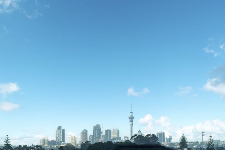 Photo of property in 22 Millcroft Lane, Ranui, Auckland, 0612