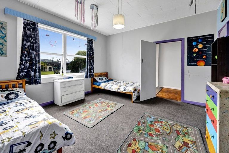 Photo of property in 77 Ngatai Street, Manaia, 4612