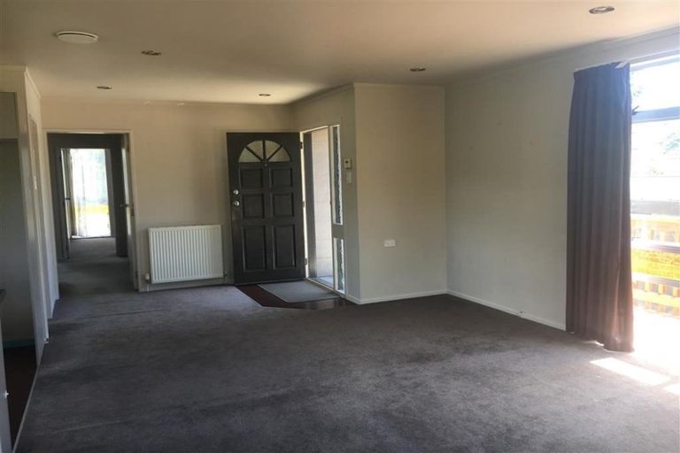 Photo of property in 13 Clapham Grove, Stokes Valley, Lower Hutt, 5019