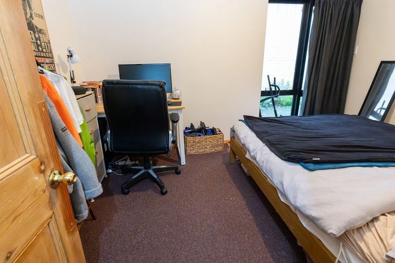 Photo of property in 7 Howe Street, North Dunedin, Dunedin, 9016