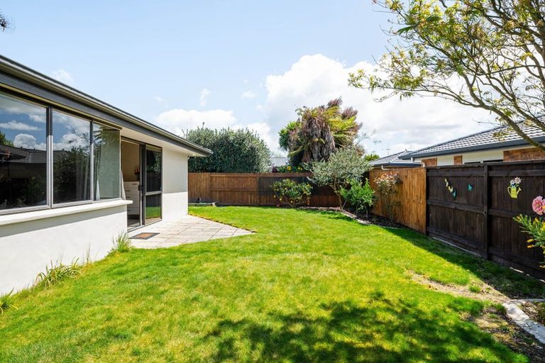 Photo of property in 2 Lavenham Place, Rototuna North, Hamilton, 3210