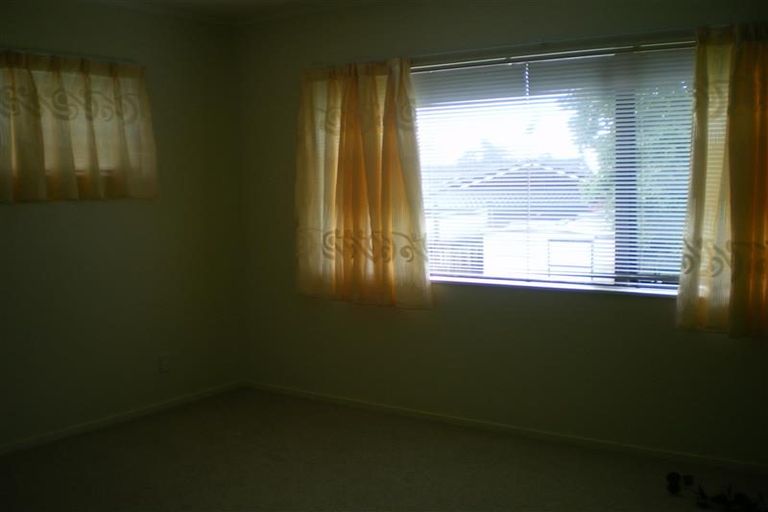 Photo of property in 149 Botany Road, Botany Downs, Auckland, 2010