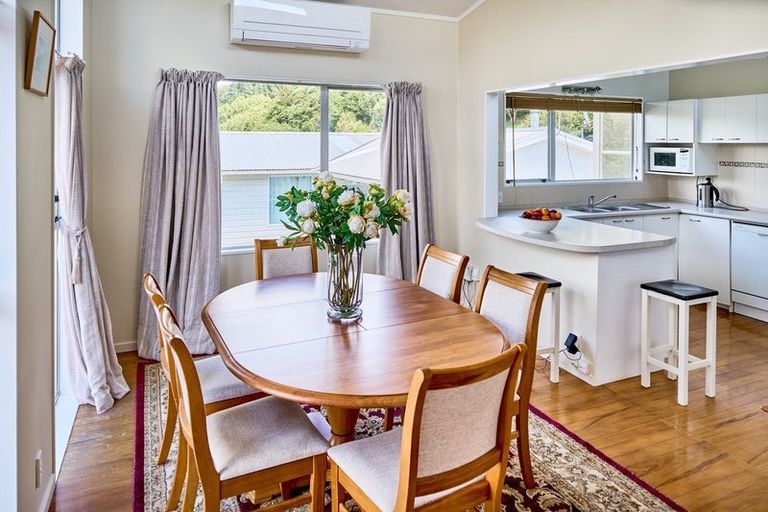 Photo of property in 52 Spinnaker Drive, Whitby, Porirua, 5024