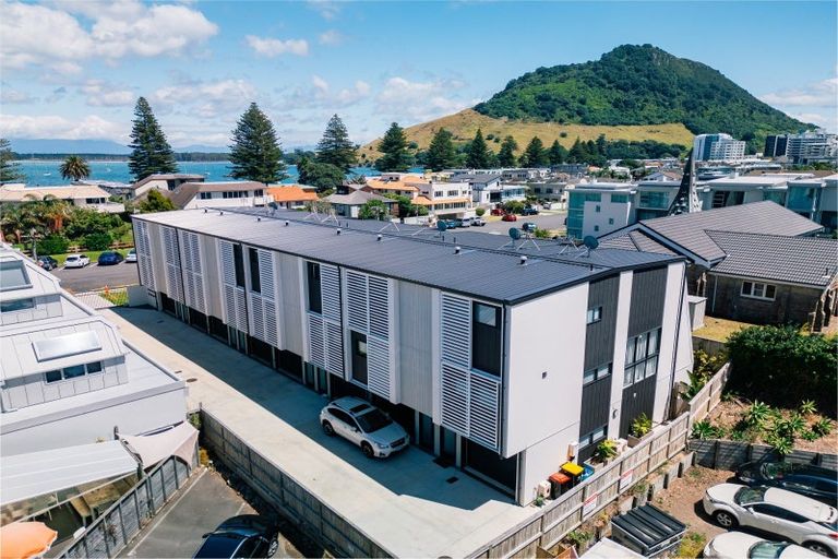 Photo of property in 8/17 Victoria Road, Mount Maunganui, 3116