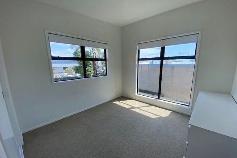 Photo of property in 1/17 Owens Place, Mount Maunganui, 3116