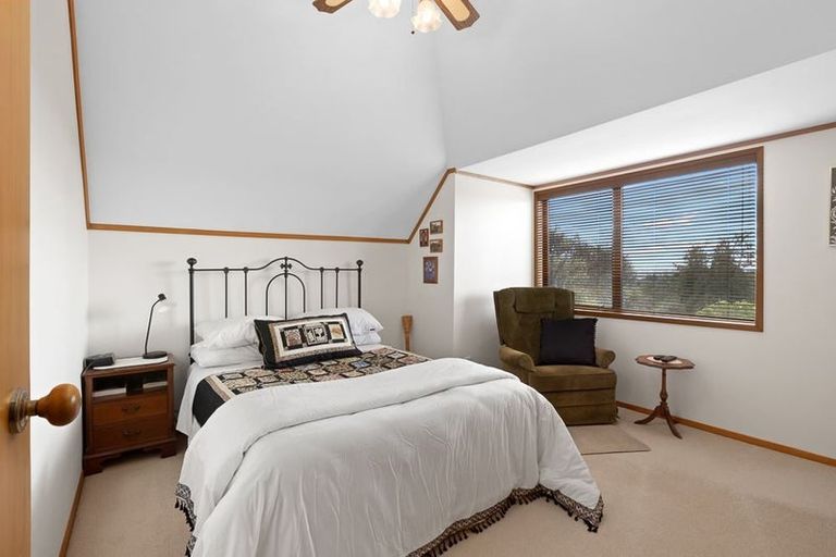 Photo of property in 10/16 Mahara Avenue, Birkenhead, Auckland, 0626