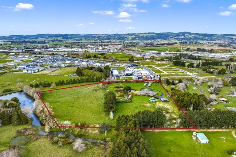 Photo of property in 30 Burberry Road, Karaka, Drury, 2578