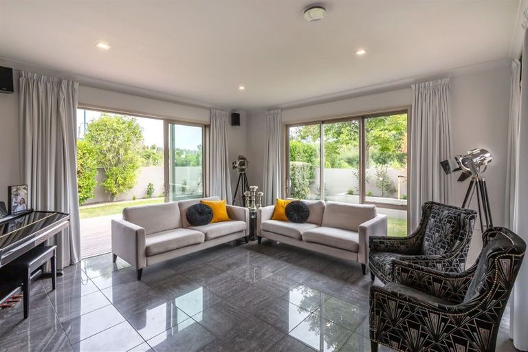 Photo of property in 68 Coolspring Way, Redwood, Christchurch, 8051