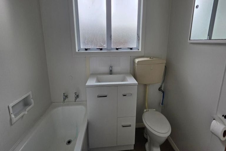 Photo of property in 44 Manuka Street, Otaki Beach, Otaki, 5512