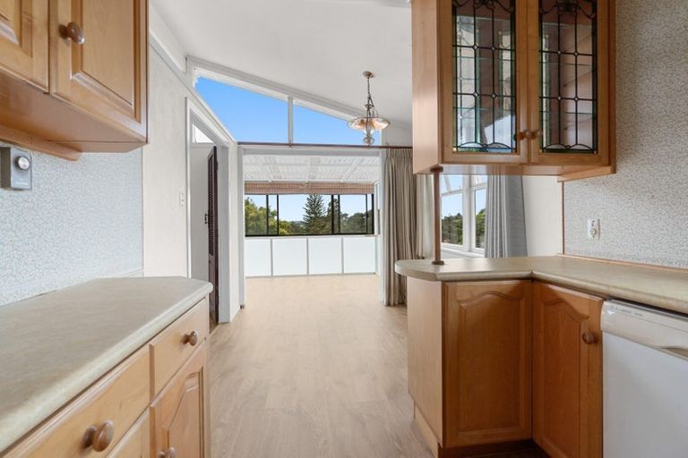 Photo of property in 204 Old Titirangi Road, Titirangi, Auckland, 0604