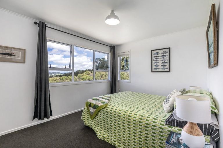 Photo of property in 70 Upper Whangateau Road, Big Omaha, 0985