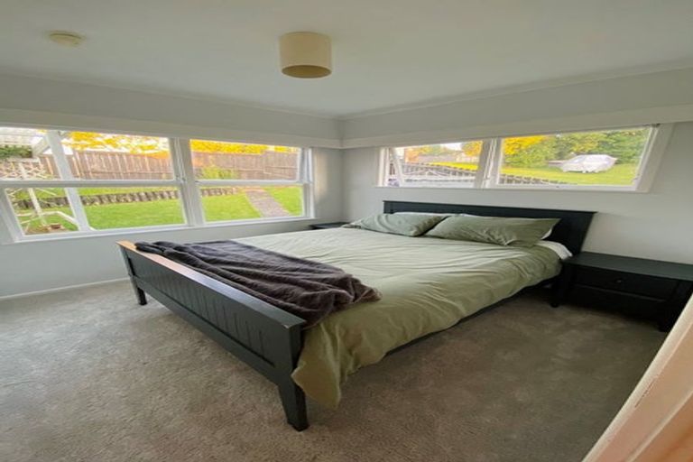 Photo of property in 72 Verbena Road, Birkdale, Auckland, 0626