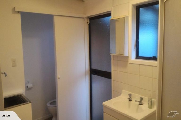 Photo of property in 1/53 Newington Road, Henderson, Auckland, 0612