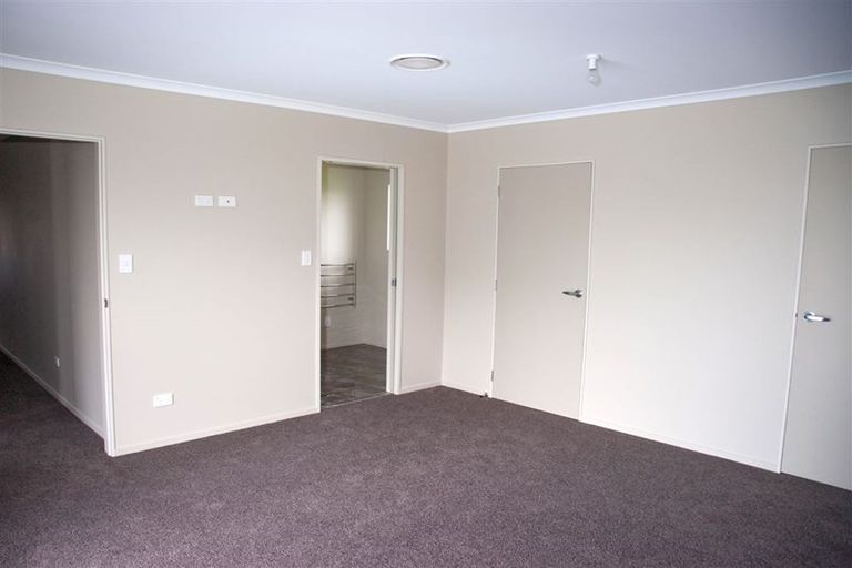 Photo of property in 379 Waihi Road, Normanby, Hawera, 4614