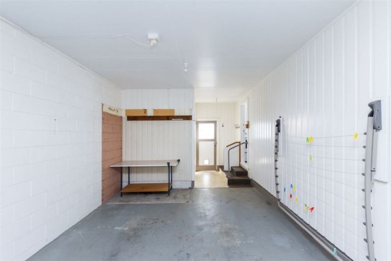 Photo of property in 44 Abraham Crescent, Milson, Palmerston North, 4414