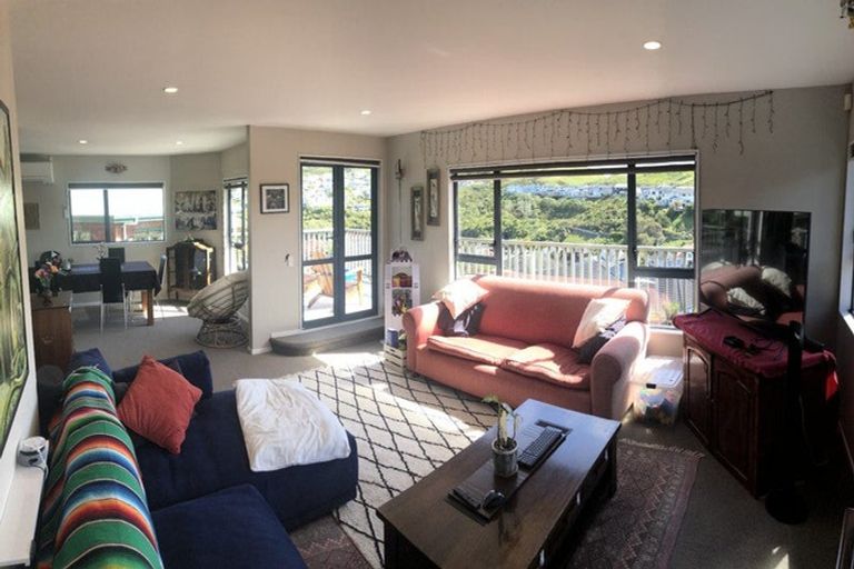 Photo of property in 5 Nether Green Crescent, Johnsonville, Wellington, 6037