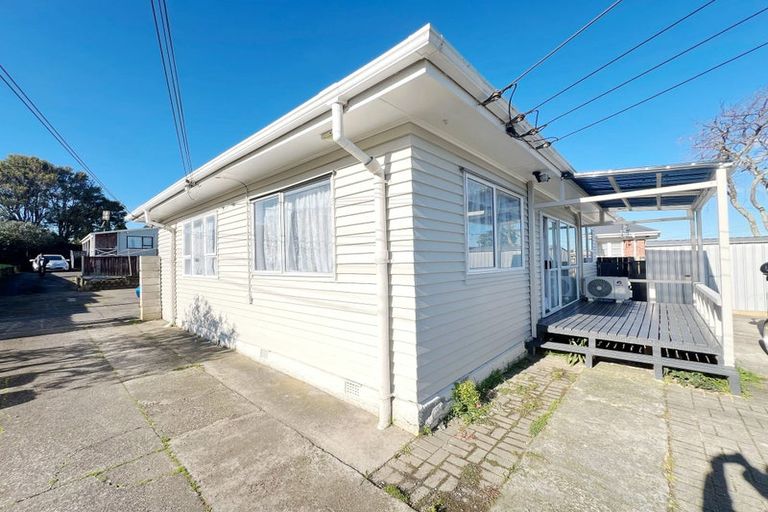 Photo of property in 1/16 Kenderdine Road, Papatoetoe, Auckland, 2025