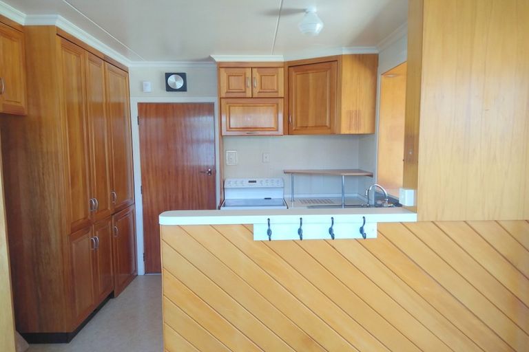 Photo of property in 9 Riversdale Drive, Merrilands, New Plymouth, 4312