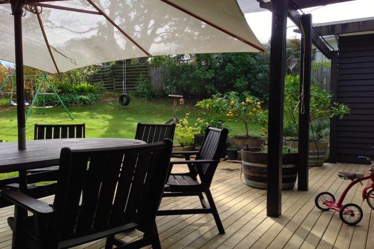 Photo of property in 266 Beach Road, Campbells Bay, Auckland, 0630