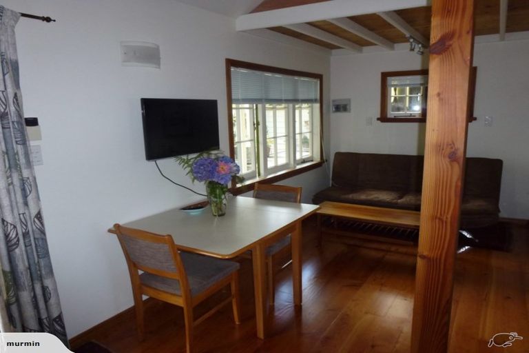 Photo of property in 81 Vauxhall Road, Devonport, Auckland, 0624