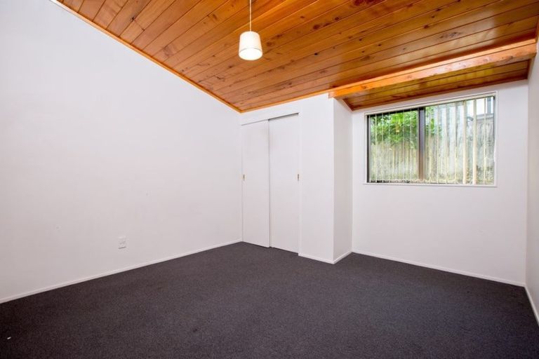 Photo of property in 8b Capricorn Place, Glen Eden, Auckland, 0602