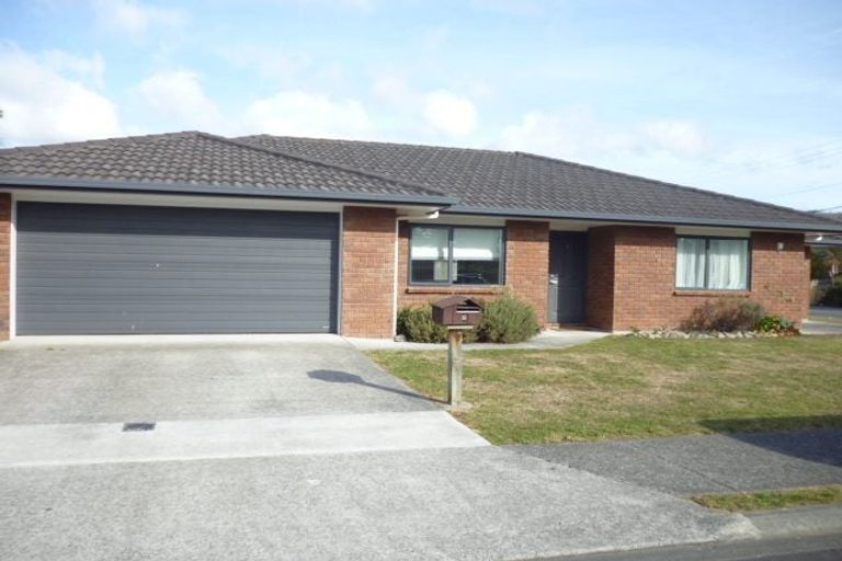 Photo of property in 2 Banksiana Street, Trentham, Upper Hutt, 5018