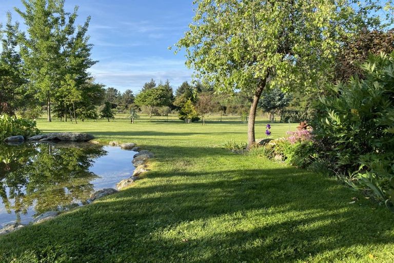 Photo of property in 162 Te Awa Road, Albert Town, Wanaka, 9382