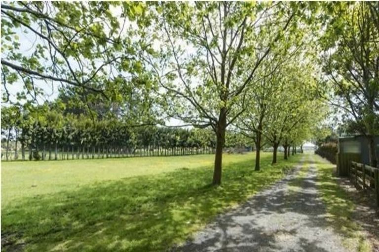 Photo of property in 110 Walker Road, Opaheke, Papakura, 2584