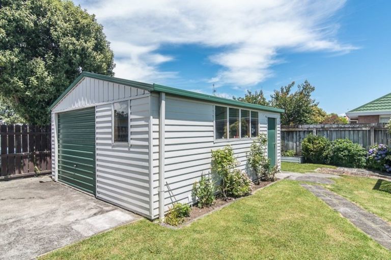 Photo of property in 24b Mahana Road, Paraparaumu Beach, Paraparaumu, 5032