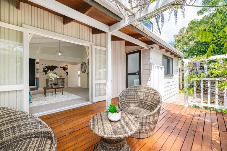 Photo of property in 8 Rhinevale Close, Henderson, Auckland, 0612