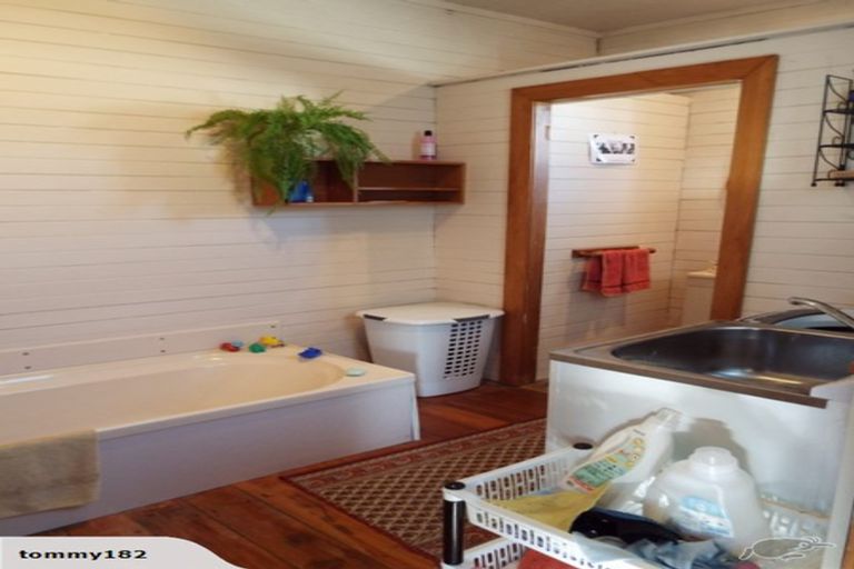 Photo of property in 24 Garrison Street, Carterton, 5713