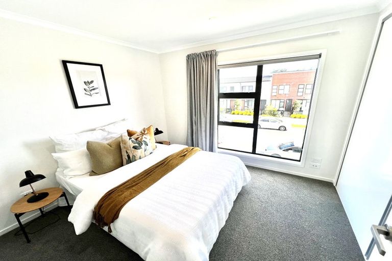 Photo of property in 60 Manarini Road, Westgate, Auckland, 0614